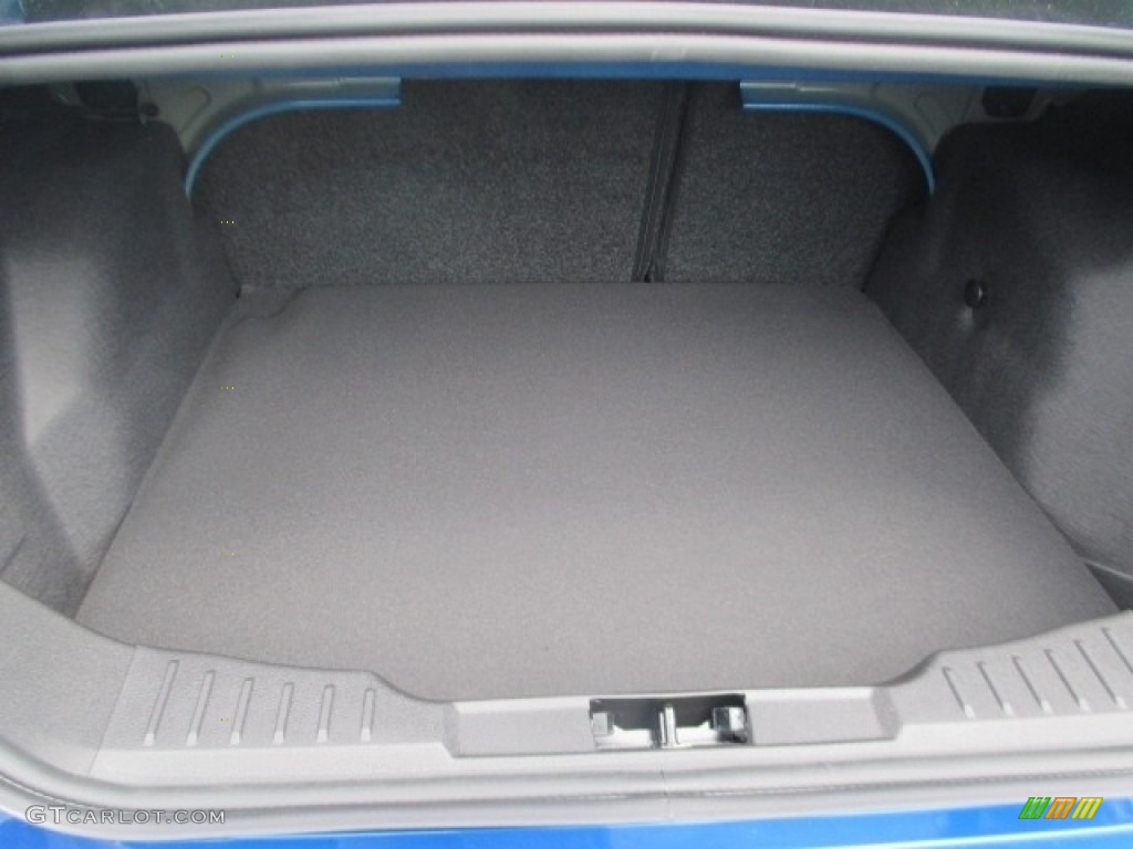 2018 Focus SE Sedan - Lightning Blue / Charcoal Black photo #11