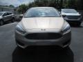 White Gold - Focus SE Sedan Photo No. 3