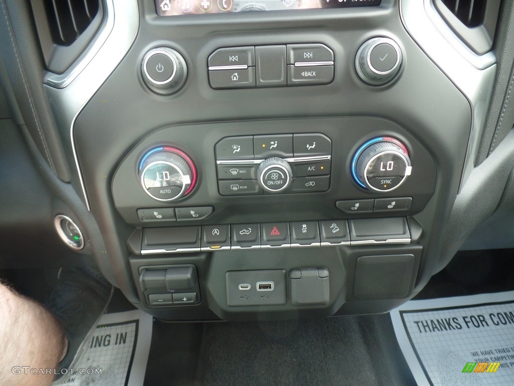 2019 Chevrolet Silverado 1500 RST Crew Cab 4WD Controls Photo #128977624