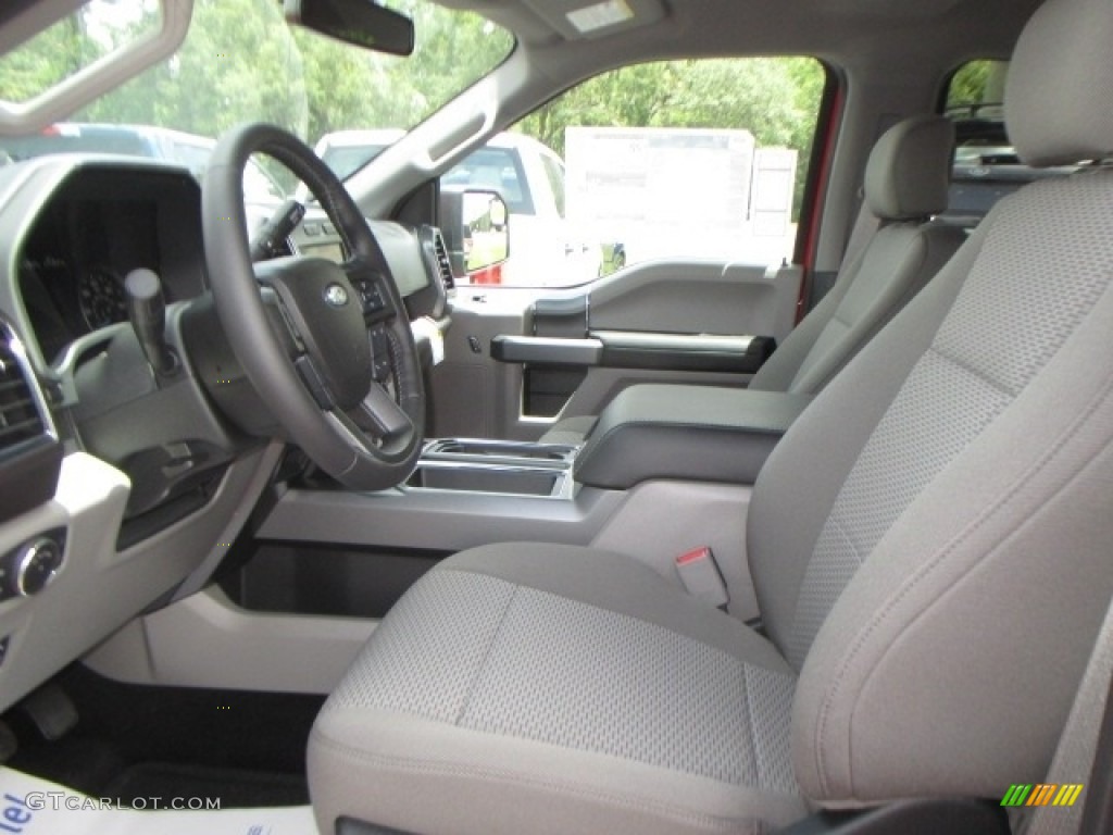 2017 F150 XLT SuperCrew 4x4 - Race Red / Earth Gray photo #2