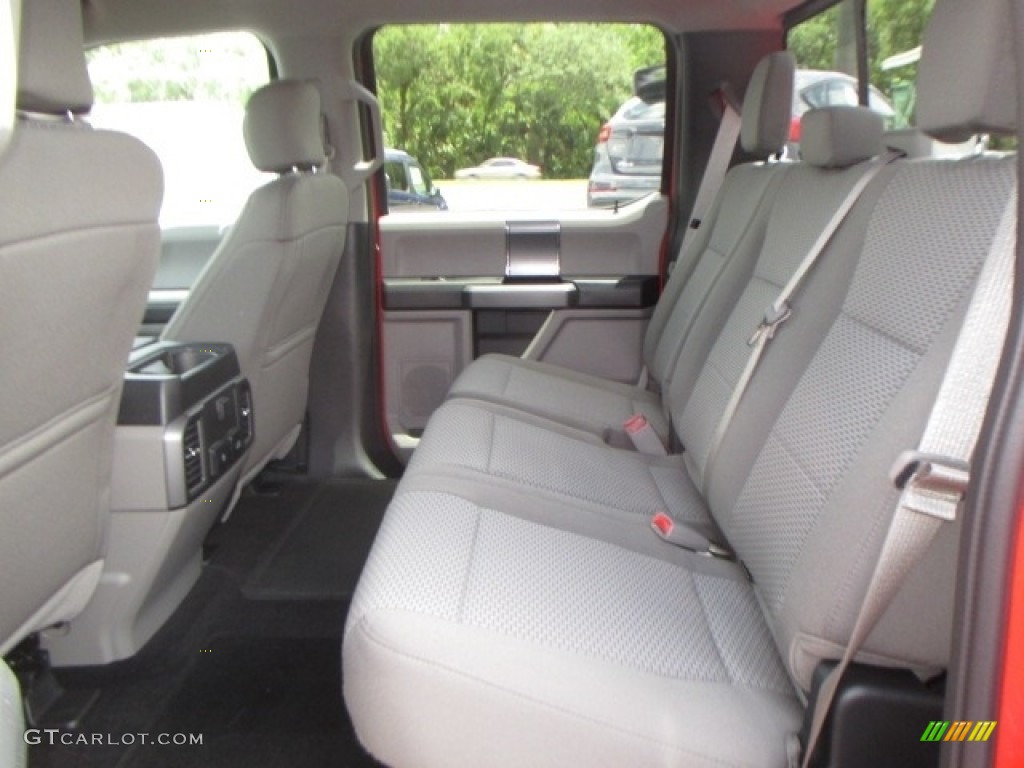 2017 F150 XLT SuperCrew 4x4 - Race Red / Earth Gray photo #3