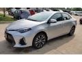 Front 3/4 View of 2019 Corolla SE