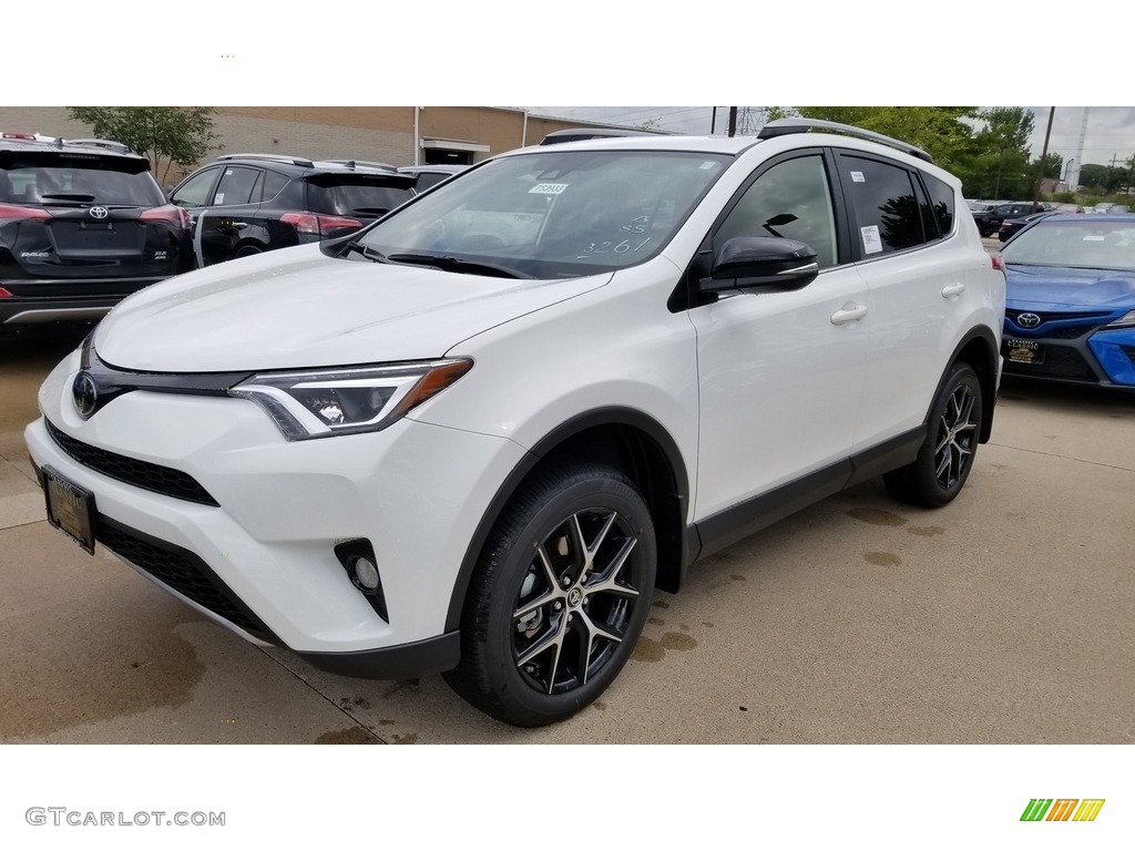 2018 RAV4 SE AWD - Super White / Black photo #1