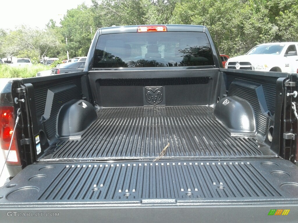 2018 1500 Express Quad Cab - Brilliant Black Crystal Pearl / Black/Diesel Gray photo #19