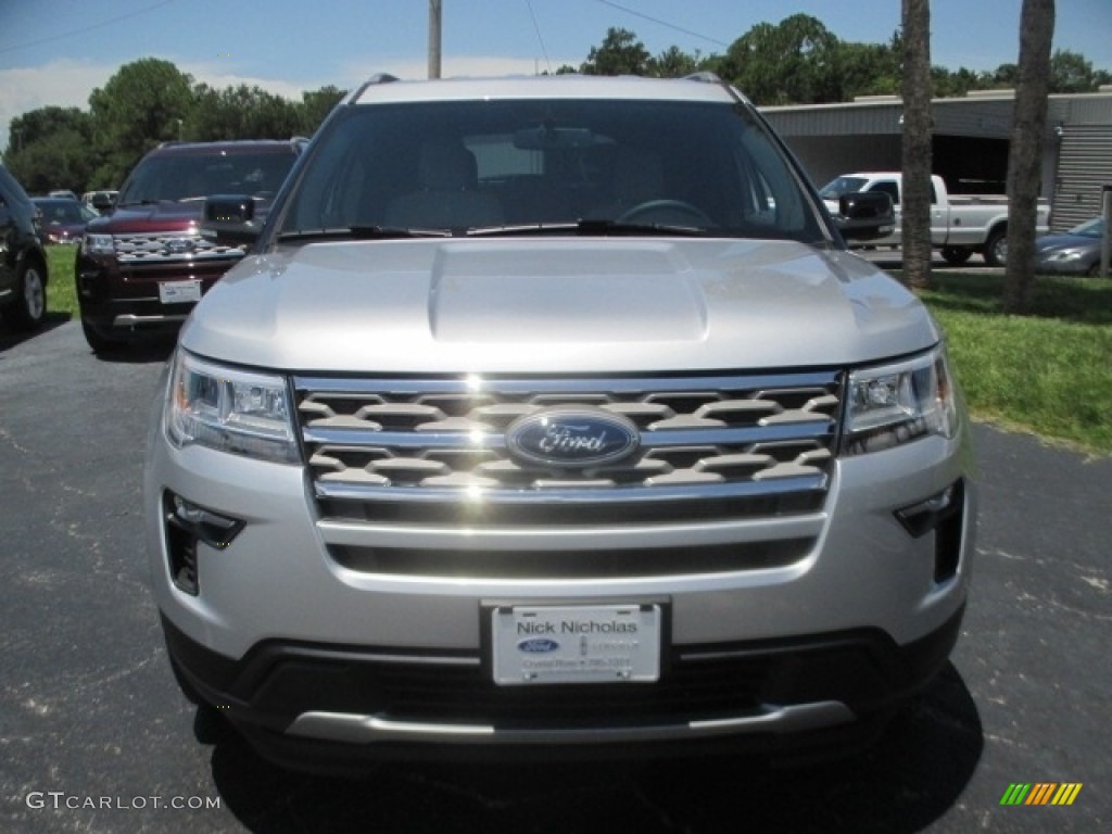 2018 Explorer XLT - Ingot Silver / Medium Stone photo #2