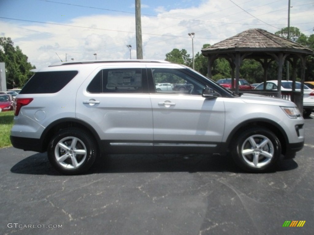 2018 Explorer XLT - Ingot Silver / Medium Stone photo #3