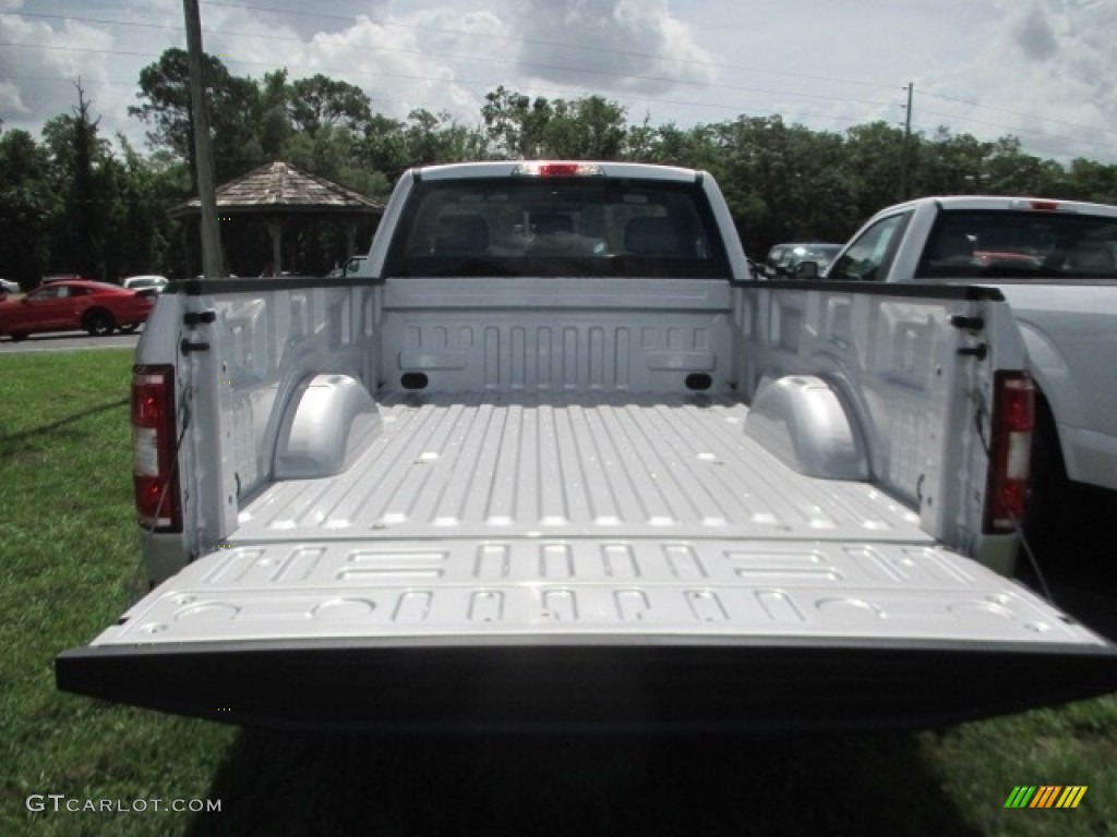 2018 F150 XL Regular Cab - Ingot Silver / Earth Gray photo #11