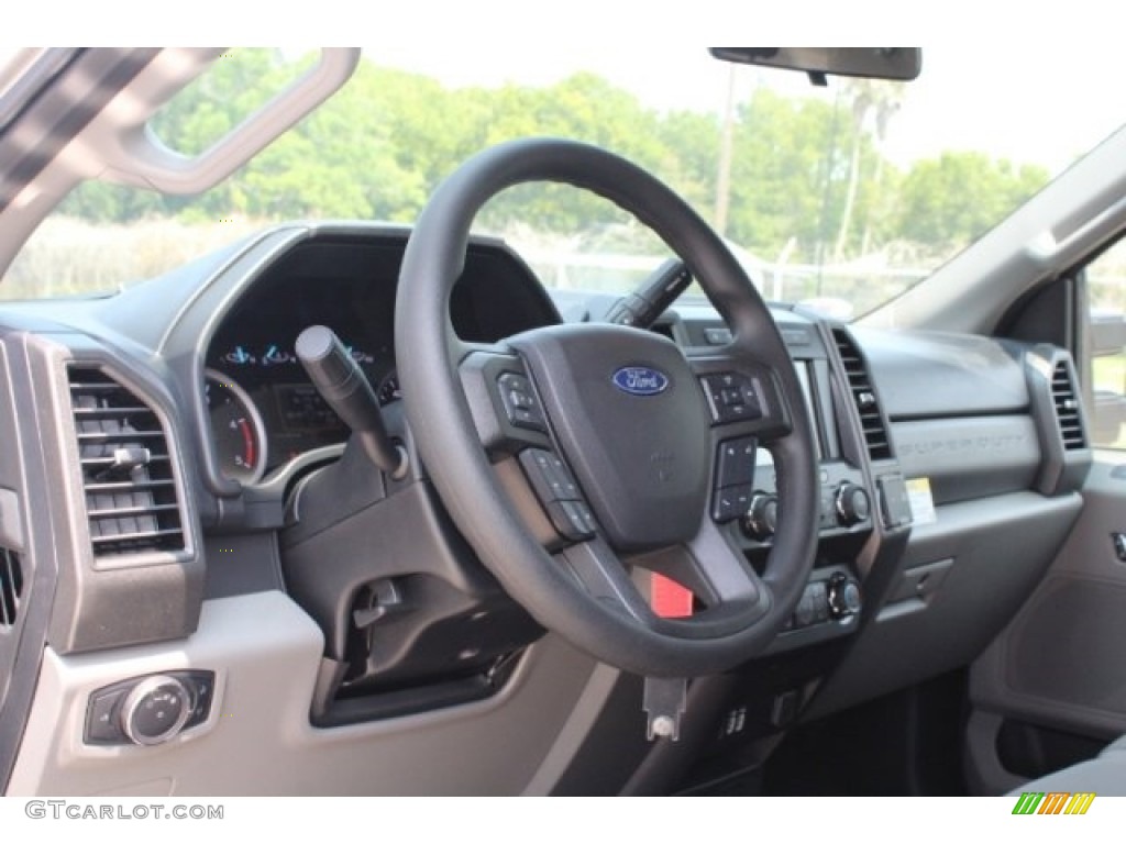 2019 F350 Super Duty XLT Crew Cab 4x4 - Ingot Silver / Earth Gray photo #13