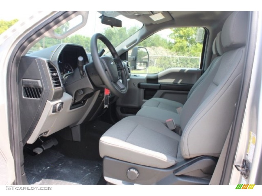 2019 F350 Super Duty XLT Crew Cab 4x4 - Ingot Silver / Earth Gray photo #14