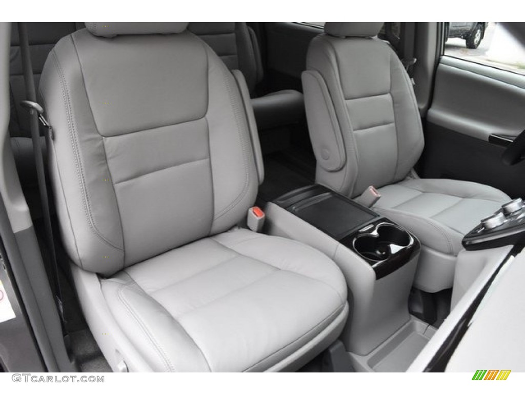 2019 Sienna XLE AWD - Predawn Gray Mica / Ash photo #13