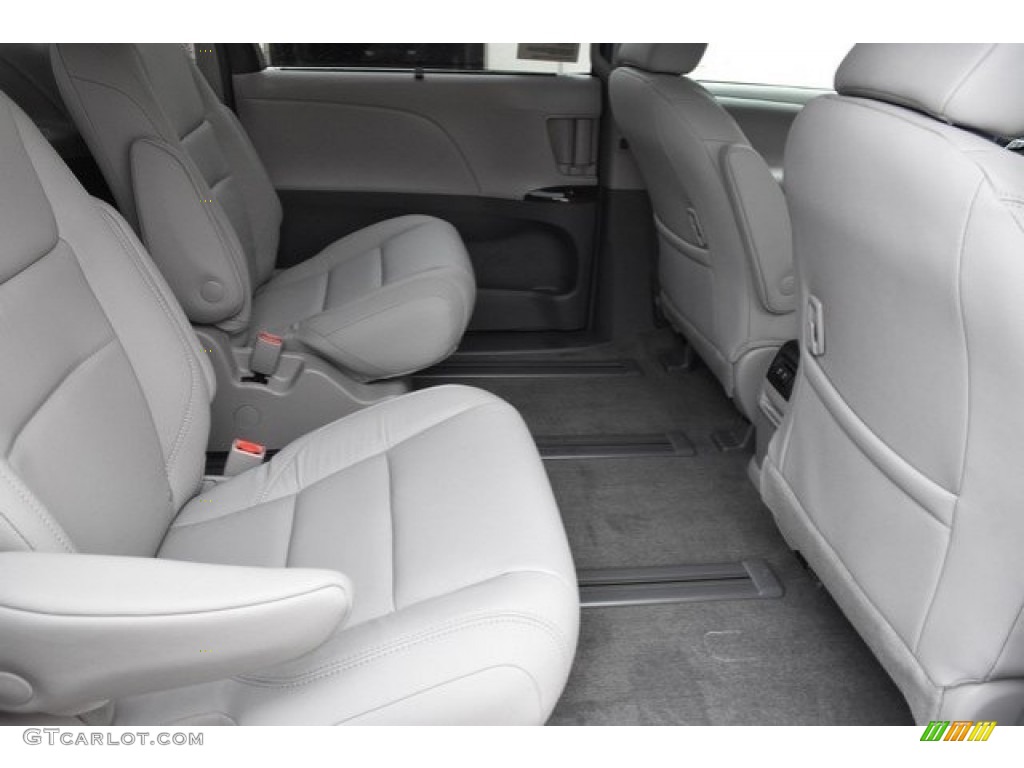 2019 Sienna XLE AWD - Predawn Gray Mica / Ash photo #19