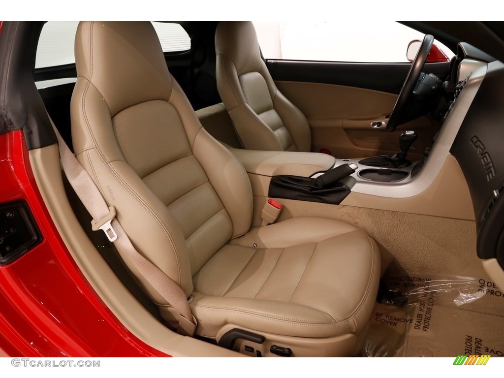 2005 Corvette Coupe - Victory Red / Cashmere photo #18