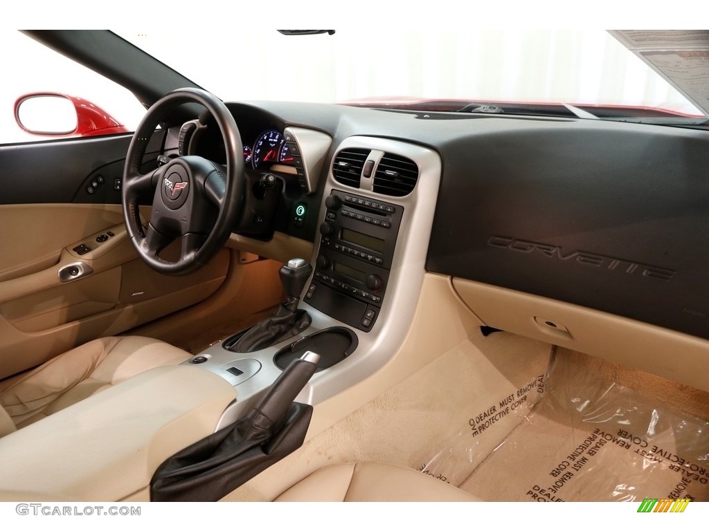 2005 Corvette Coupe - Victory Red / Cashmere photo #19