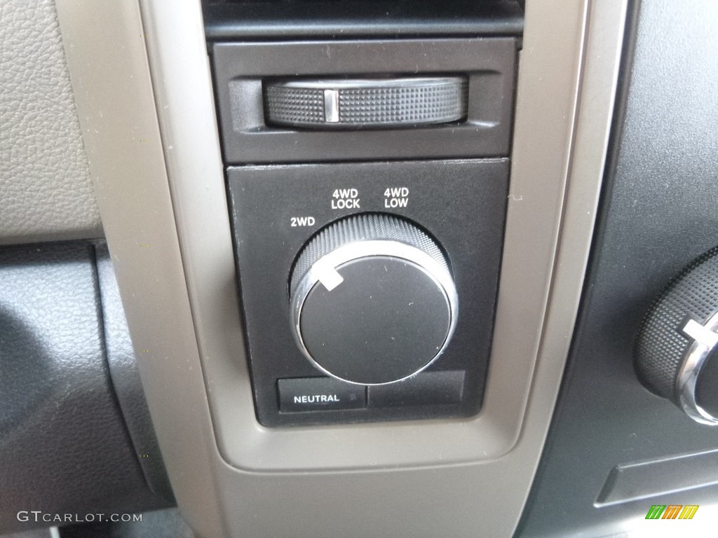 2012 Ram 1500 ST Quad Cab 4x4 - True Blue Pearl / Dark Slate Gray/Medium Graystone photo #20