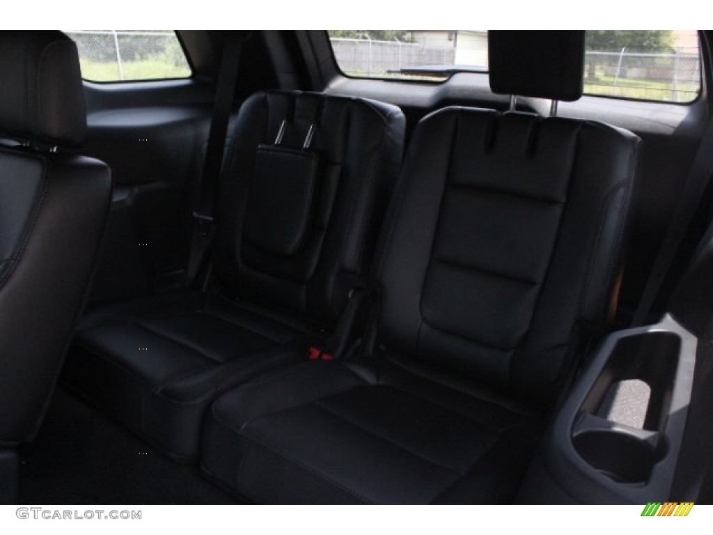 2018 Explorer XLT - Platinum Dune / Ebony Black photo #26