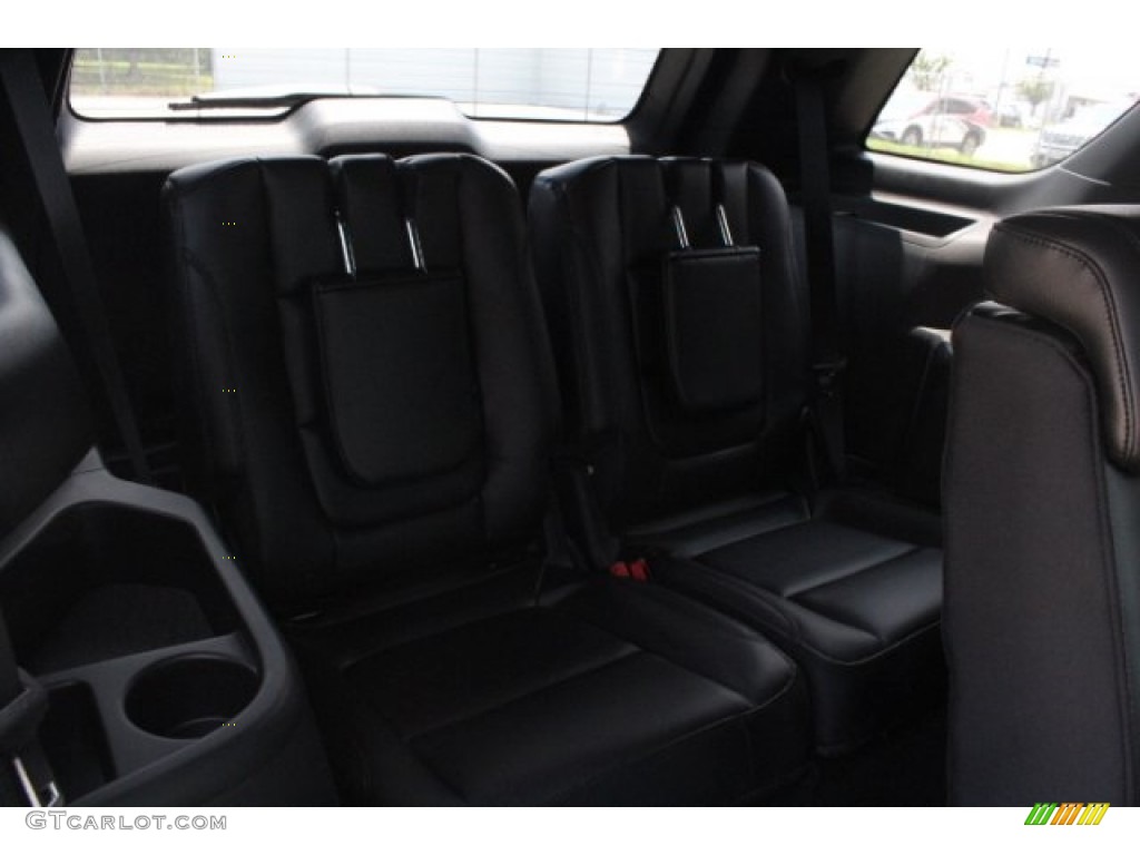 2018 Explorer XLT - Shadow Black / Ebony Black photo #33