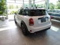 Light White - Countryman Cooper S All4 Photo No. 2