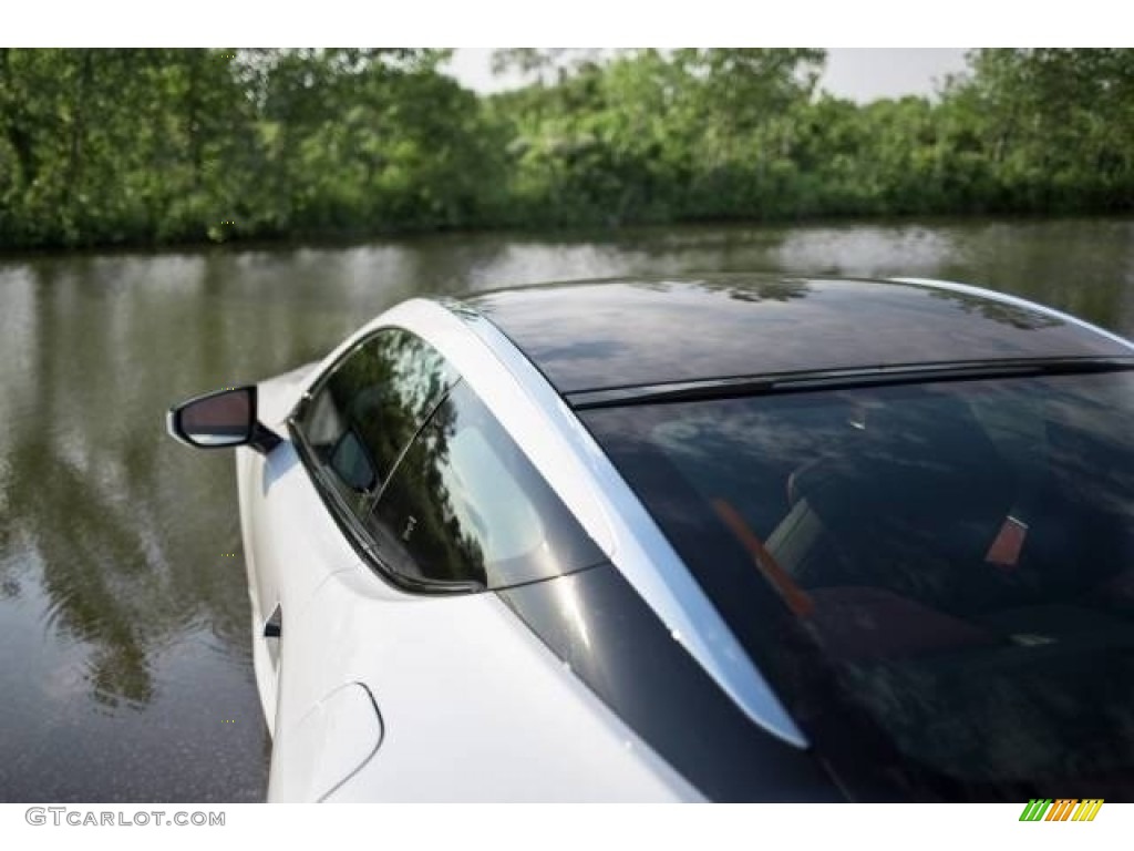 2018 LC 500 - Ultra White / Rioja Red photo #10
