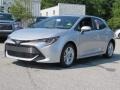 Front 3/4 View of 2019 Corolla Hatchback SE