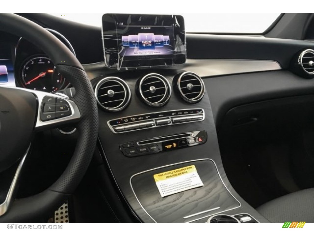 2019 Mercedes-Benz GLC 300 Controls Photo #129015984