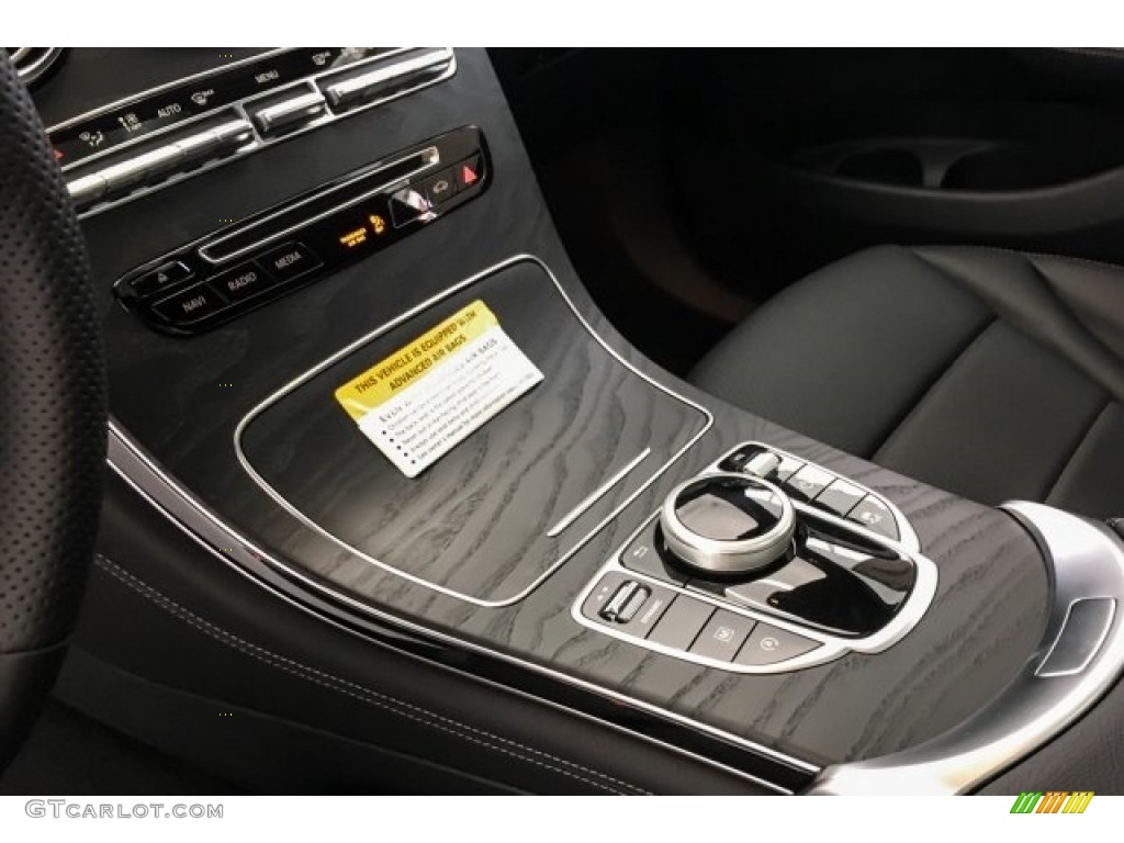 2019 Mercedes-Benz GLC 300 Controls Photos