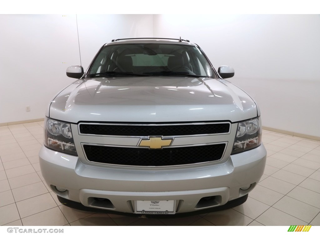 2011 Avalanche LT 4x4 - Sheer Silver Metallic / Ebony photo #2