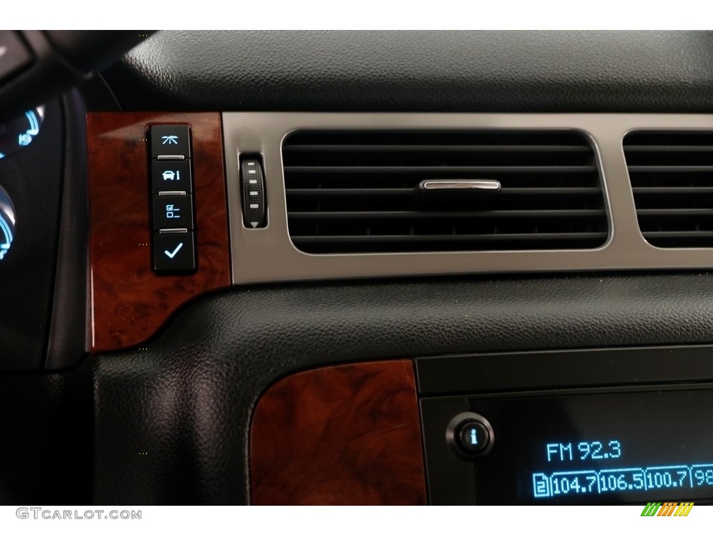 2011 Avalanche LT 4x4 - Sheer Silver Metallic / Ebony photo #12