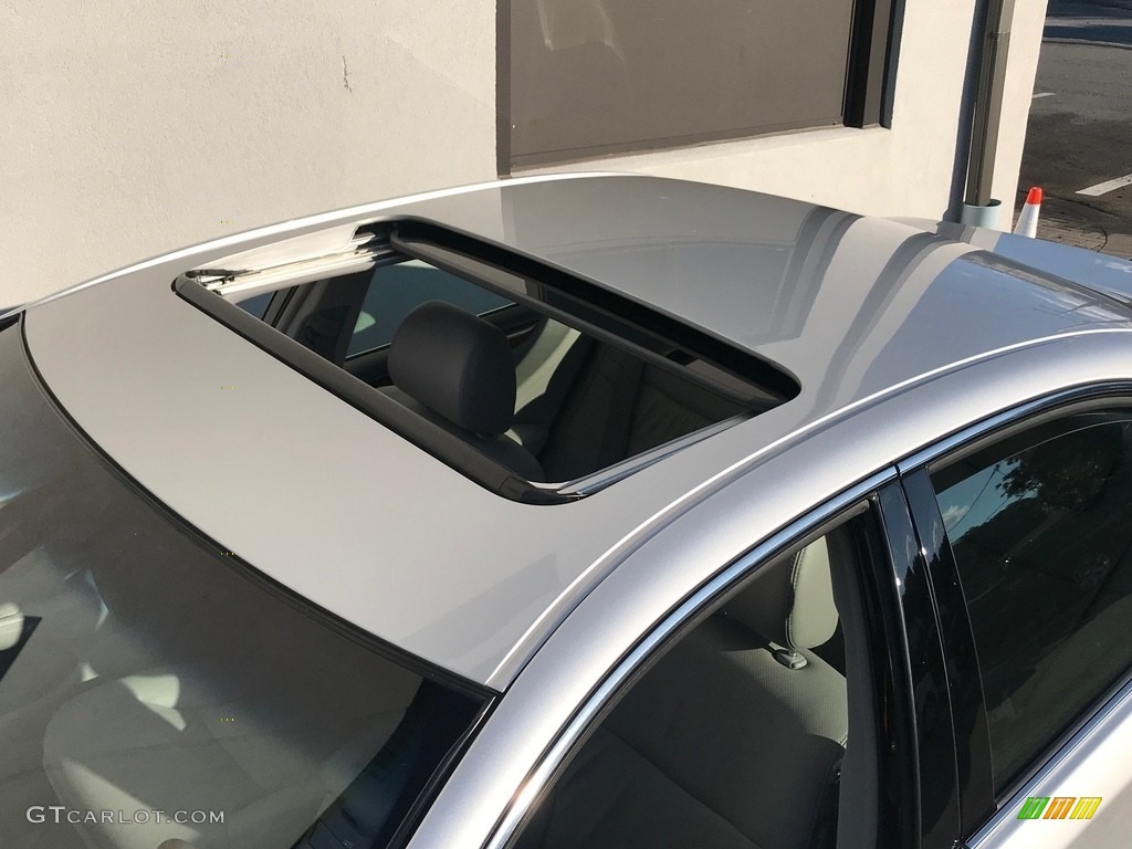 2005 ES 330 - Classic Silver Metallic / Ash Gray photo #34