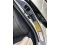 Classic Silver Metallic - ES 330 Photo No. 50