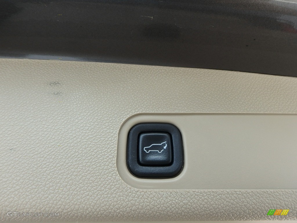 2011 Tahoe LT 4x4 - Mocha Steel Metallic / Light Cashmere/Dark Cashmere photo #13