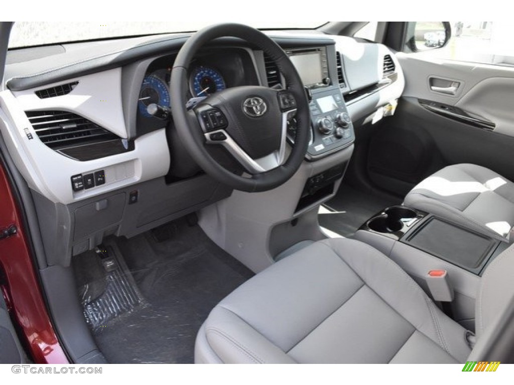 Ash Interior 2019 Toyota Sienna XLE Photo #129022167