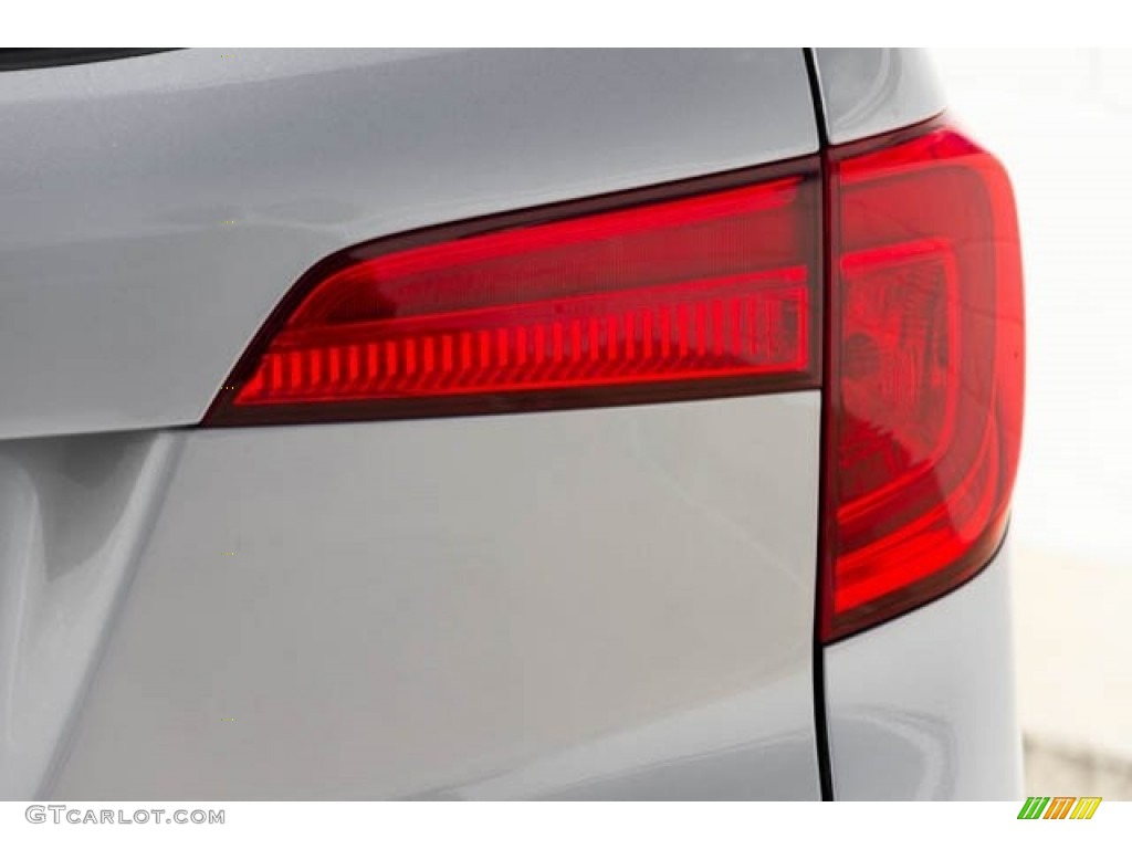 2016 Pilot EX - Lunar Silver Metallic / Gray photo #12