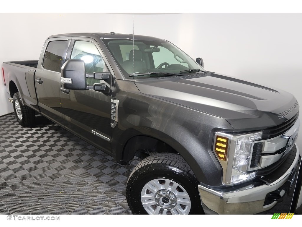 2018 F250 Super Duty XLT Crew Cab 4x4 - Stone Gray / Earth Gray photo #2
