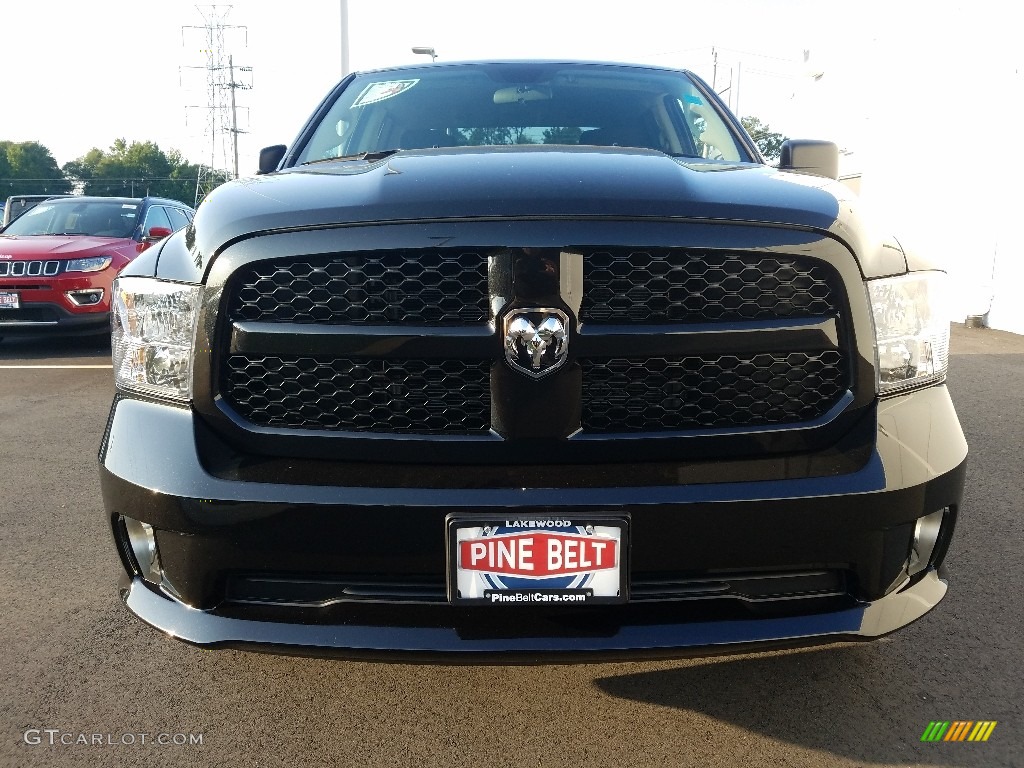 2019 1500 Classic Express Quad Cab 4x4 - Brilliant Black Crystal Pearl / Black photo #2
