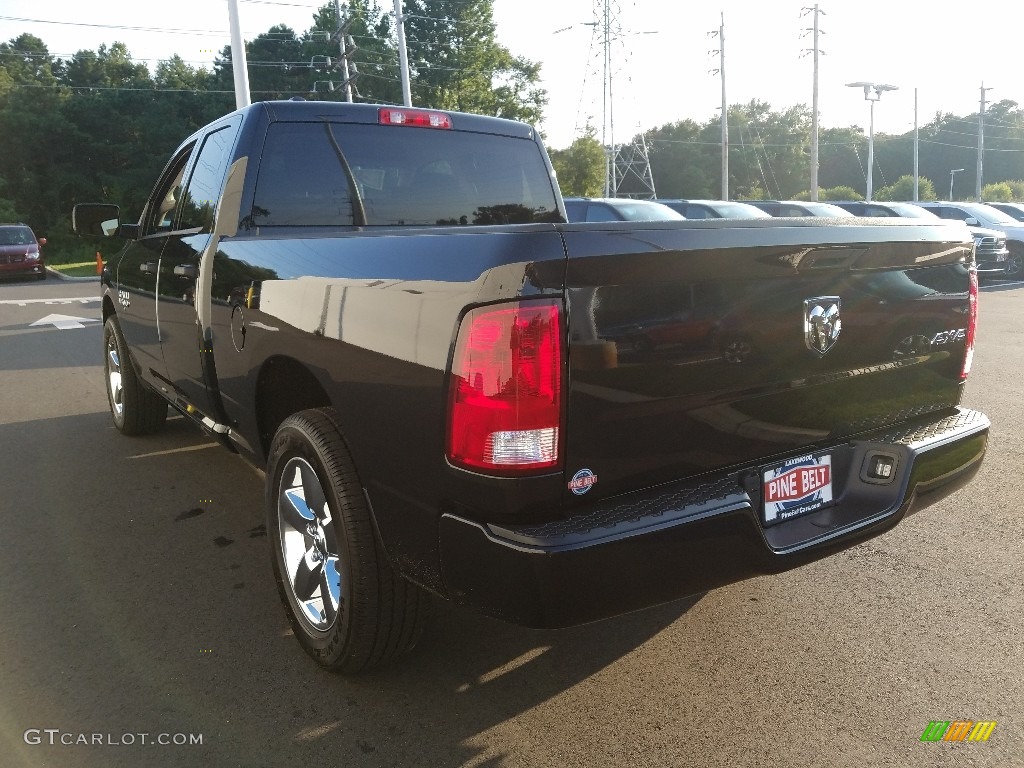 2019 1500 Classic Express Quad Cab 4x4 - Brilliant Black Crystal Pearl / Black photo #4