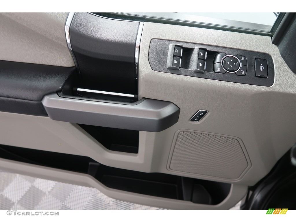 2018 F250 Super Duty XLT Crew Cab 4x4 - Stone Gray / Earth Gray photo #36