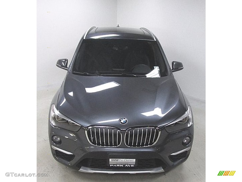 2018 X1 xDrive28i - Mineral Grey Metallic / Black photo #8