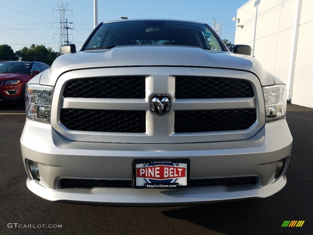 2019 1500 Classic Express Quad Cab 4x4 - Bright Silver Metallic / Black photo #2