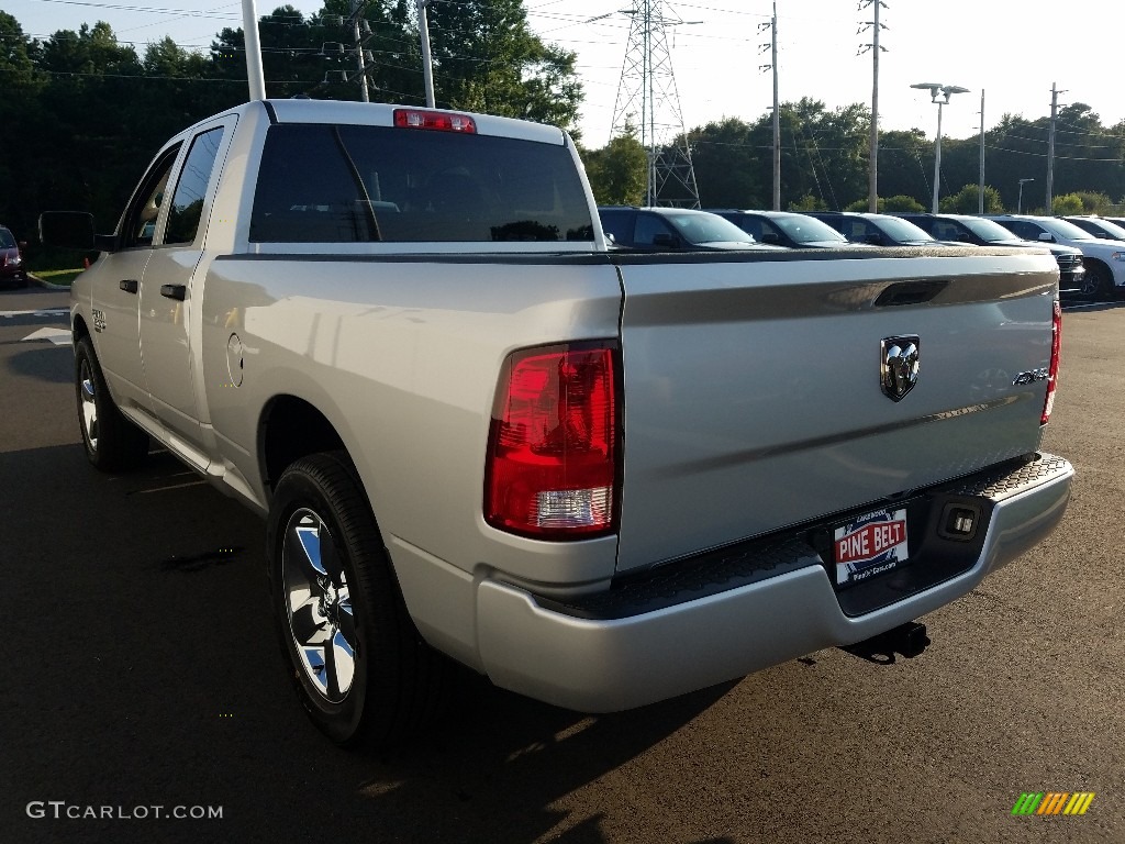 2019 1500 Classic Express Quad Cab 4x4 - Bright Silver Metallic / Black photo #4