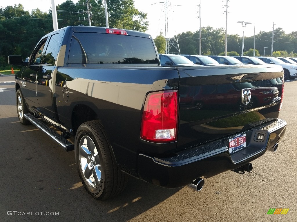 2019 1500 Classic Express Quad Cab 4x4 - Brilliant Black Crystal Pearl / Black photo #4
