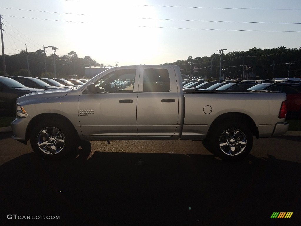 2019 1500 Classic Express Quad Cab 4x4 - Bright Silver Metallic / Black photo #3