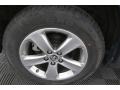 Super White - RAV4 XLE Photo No. 27