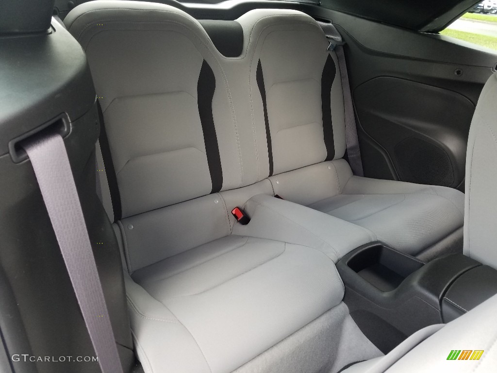 Medium Ash Gray Interior 2017 Chevrolet Camaro LT Convertible Photo #129030588