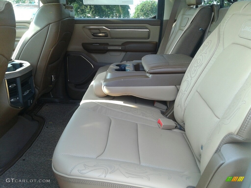 Mountain Brown/Light Frost Beige Interior 2019 Ram 1500 Long Horn Crew Cab 4x4 Photo #129033123