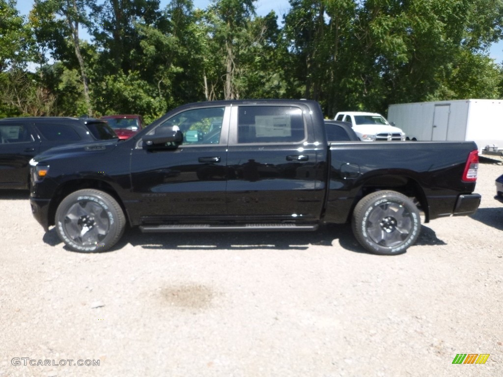 2019 1500 Big Horn Crew Cab 4x4 - Diamond Black Crystal Pearl / Black photo #2