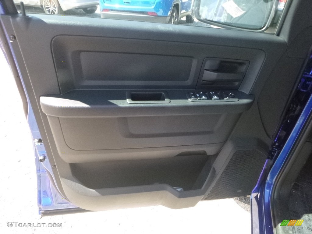 2019 1500 Classic Express Quad Cab 4x4 - Blue Streak Pearl / Black photo #14