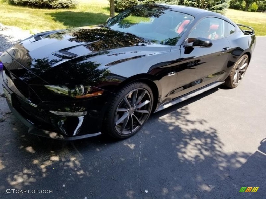2018 Mustang GT Premium Fastback - Shadow Black / Showstopper Red photo #1