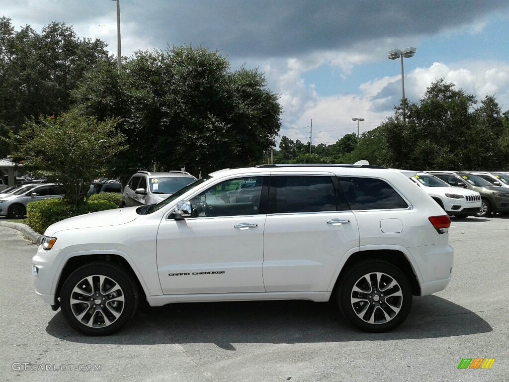 2018 Grand Cherokee Overland 4x4 - Ivory Tri-Coat / Brown photo #2