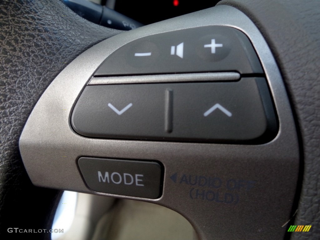 2009 Camry LE - Sky Blue Pearl / Bisque photo #26