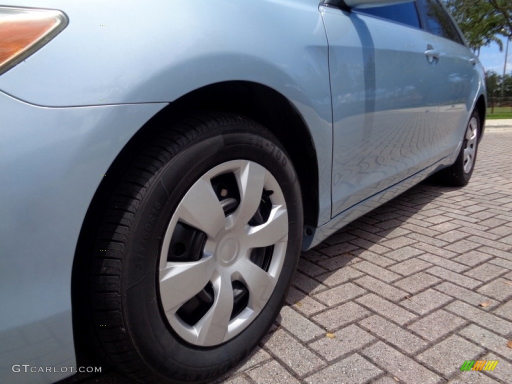 2009 Camry LE - Sky Blue Pearl / Bisque photo #42